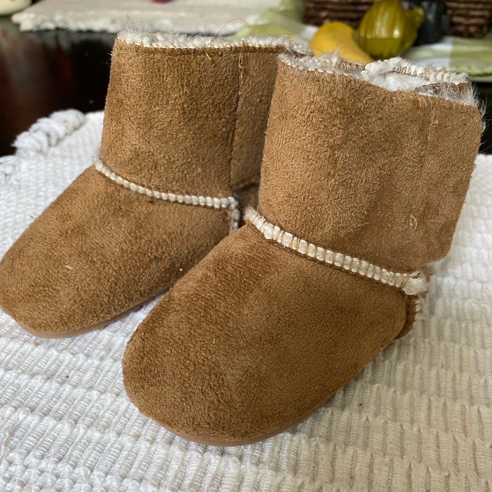 Infant boots